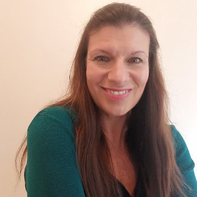 zoesopper's profile picture. Failing to live the high life in London :-)

Customers also have a choice. As a marketer in financial services my role is to inspire the target market to buy.