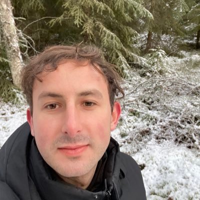 Chord Enjoyer 🎹 |Polymath 🤓| Relational Mindfulness Practitioner🧘♂️| Question live-er ¿| Love Enthusiast 💕|Consiousness Explorer 🧠| Link to my music 🎶 ⬇️