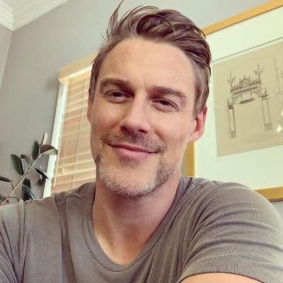 DabgoJ31855's profile picture. 