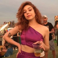 dona do baile (@crlngrss) 's Twitter Profile