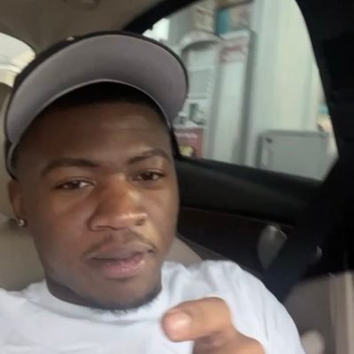 ima stay real 4eva 💔 ima get money 4eva💲| GF 🤟🏾| Founder & CEO of @poorrichenyc