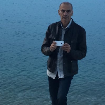 luciano72421086's profile picture. Ammiro le persone che cambiano opinione e odio, o per meglio dire non mi sono simpatiche quelle che hanno "certezze assolute".