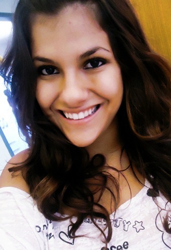 AmandaCristinn2's profile picture. 