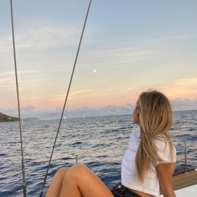 I like to spend my days happily and share my travel experiences. As long as I am alive, there will always be morning.🚫No Porn🚫🚳🚱