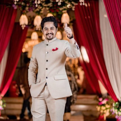 MubFaysal's profile picture. 📊 Economist | 🍞 Entrepreneur  ✍️ Ideas. 🌍 Impact. 🚀 Integrity.