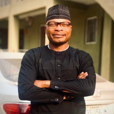 irabor_mi's profile picture. Fashion Entrepreneur @silclothings | Founder ProjectDefyYourAge | Teen Economic Empowerment Advocate | Product Manager | @YALIRLCWA Fellow