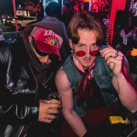 Cade (@paleinred) 's Twitter Profile