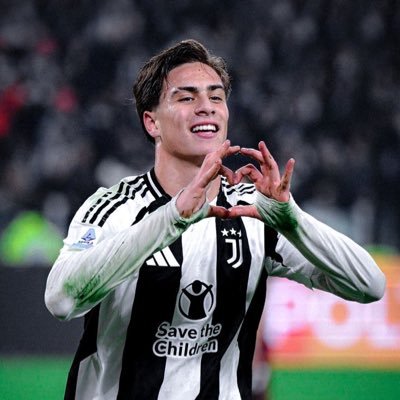 grand supporter de la @JuventusFC jusqu'a la mort 🤍🖤 ig: alibrandininoo