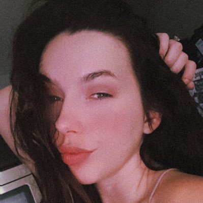 dewdatshit's profile picture. 