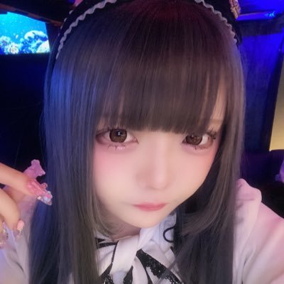 🧠労働♡夜@kabukicho_cafe ♡深夜@bar_shuringan 🧠本垢@K1ll__oOO ブラックフューシャメンソール(煙草)とピンクときらきらが好きです