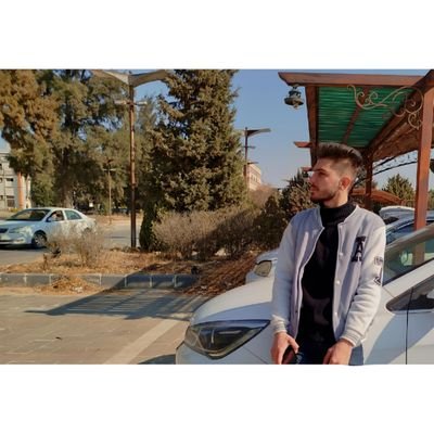 hussien_n_5868's profile picture. هيدي إمّي بتعتَل هَمّي
منّك إنتَ ملّا إنت