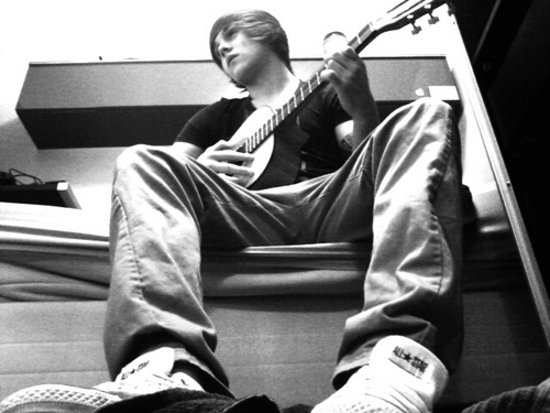 † Nathan. 16. TwoDoorCinemaClub. Guitar. I like NME, nutella and Deaf Havana†