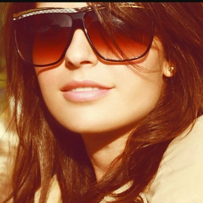 JacquelineBed81's profile picture. Glitter lover, coffee drinker, occasional adult. ✨☕