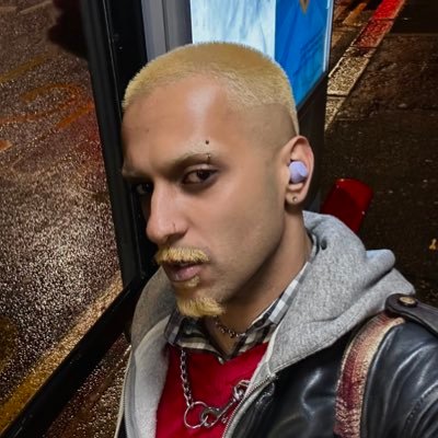 not dead yet. artist, vagabond, gutterslut. 25 🧘🏽♀️💸⛓️🚨🇵🇰