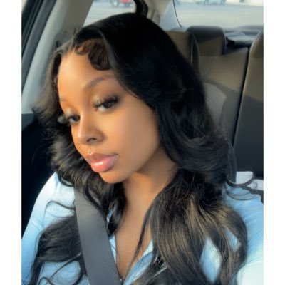 miss.pretty 👱🏾♀️💕 . esthetician 🤍 . ig : prettyyy.charityyy ♉️