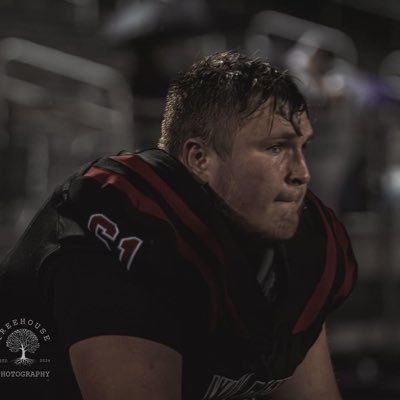 6’3 305lbs |Offensive R guard and Defensive tackle| 4.0GPA (Honours society) SAT-1010| Nitro high school C/O 2025 | NCAA ID: 2501489526