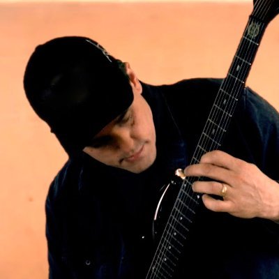 CTO at Ledgerama, creators of Wallawallet. Software engineer and guitarist.