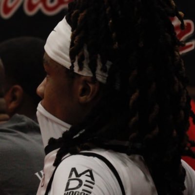 Sonnywtw0's profile picture. #3 Junior on varsity CHS 27 🏀🎓6’4| 165lbs | | 1 Sport Athlete I Gmail-delonfrierson@gmail.com                                   insta-sonnywtw