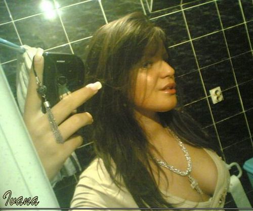 MadisonMitche13's profile picture. 