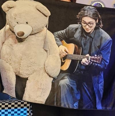 bob_ji_'s profile picture. 생카 후기 적으려고 계정 팜