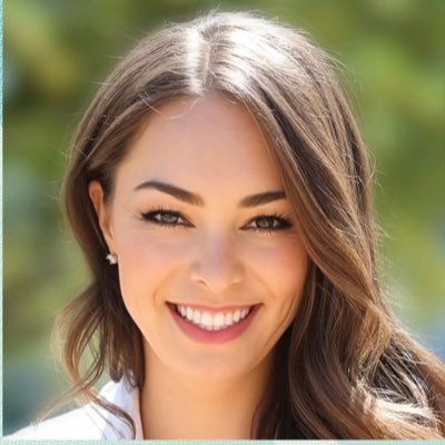 JennaBiancavila's profile picture. Your Complete Financial Expert