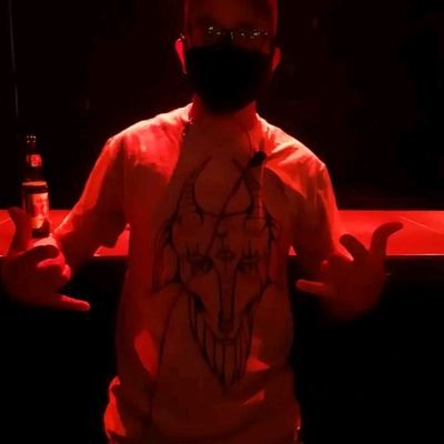 De músico, poeta y loco, todos tenemos un poco.