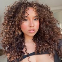 sha (@loveisbluee_) 's Twitter Profile Photo