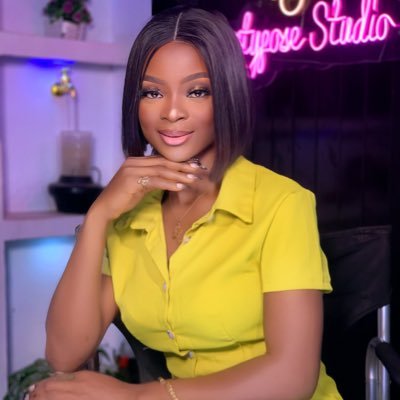 This is your sure plug for all kinds of perfumes, body spray, body mist 🥰