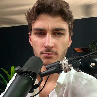 Bras droit des coachs sportifs en ligne 🤝🏼 Concentre-toi sur ce que tu sais faire, je m'occupe de remplir ton agenda de prospects qualifiés 🏆 2500€ en 90j