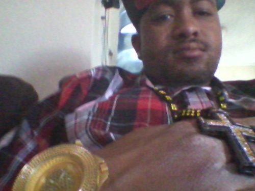 dickinherdown3's profile picture. WHAT U SEE IS WHAT U GET....NOW PLAY PUSSY AND GET FUCKED