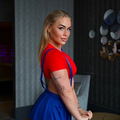 Demiix9's profile picture. • (NL) 🇳🇱 • More of me down here 👇✨