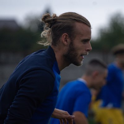 ⚽ 27 yo in 🇷🇴