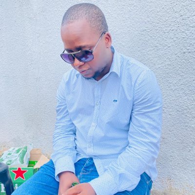 BrutusMokgotho's profile picture. To all the people out there down and out  feeling lost  keep going shit get greater later❤