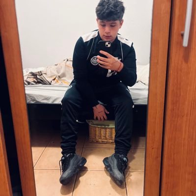 tizianocasaa's profile picture. ig:tizianocasaa👻 el tiburon el mas grande de la ciudad