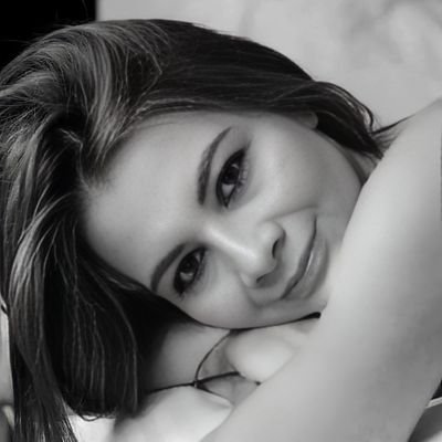 lilianasalazarv's profile picture. 