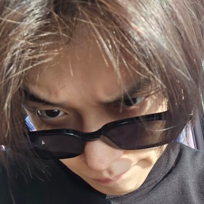 nuttunxyj's profile picture. 