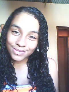 Uma menina como qualquer outra... Dona de @BondeMyRebeldes , @RitmoRebeldes_ ,@WorldChArMic & @PiadasSobreRBR ...