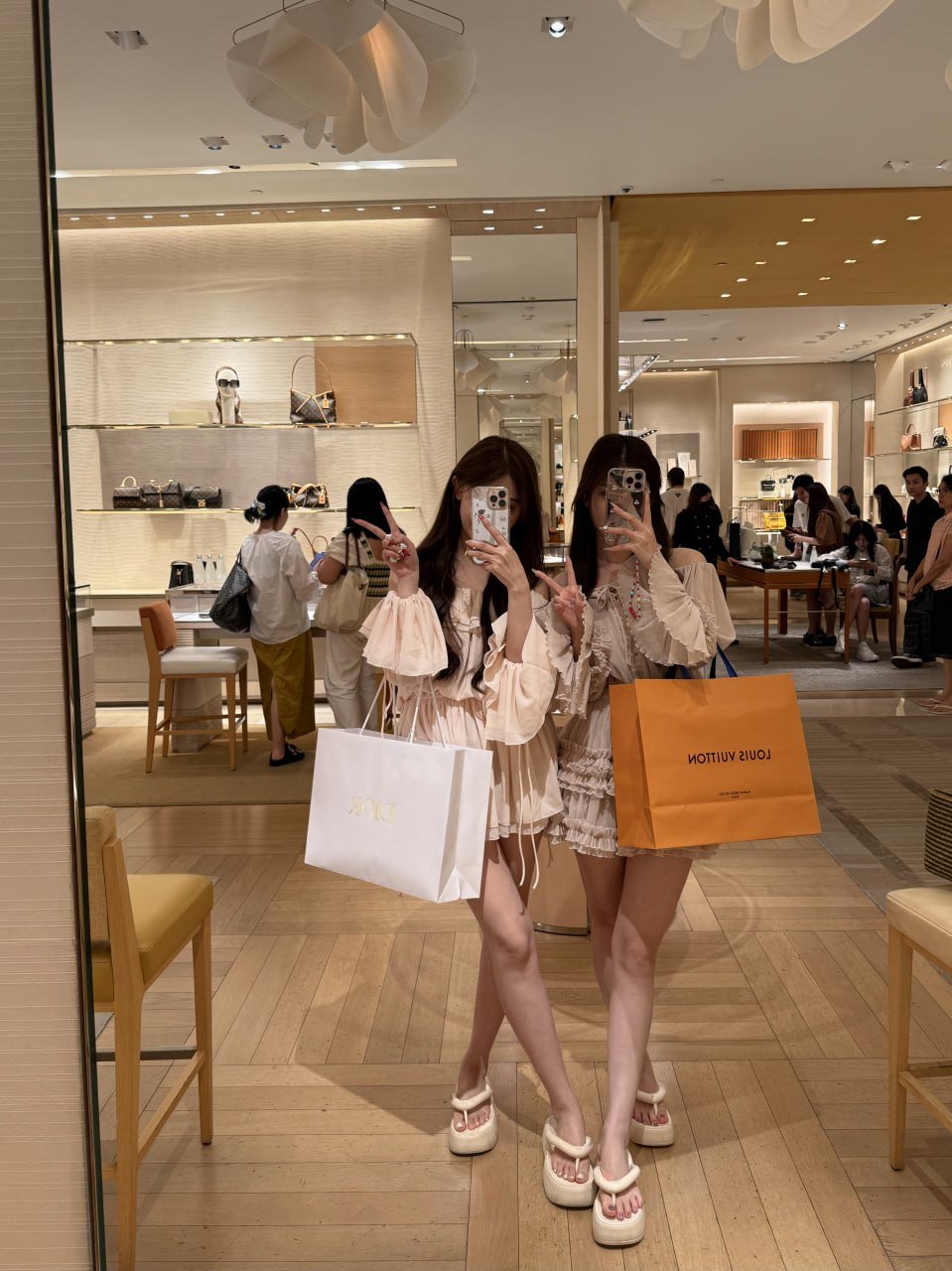 Treshoosjvzl's profile picture. Gods determine what you're going to be。