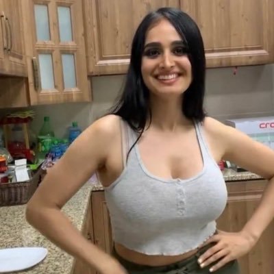 Am a honest and caring person am a billionaire am an angel I help everyone in any kind of situation they are all happy I help everyone with money