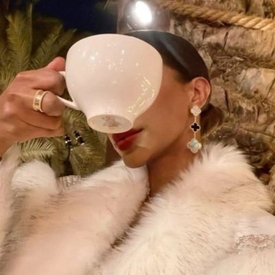 Sara_husseiin's profile picture. 