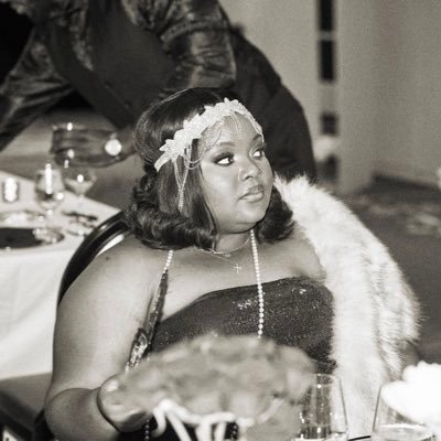 dollfacelee_'s profile picture. these are just my thoughts in real time 💭