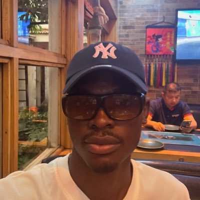 luckygr8tt's profile picture. trust God!✰