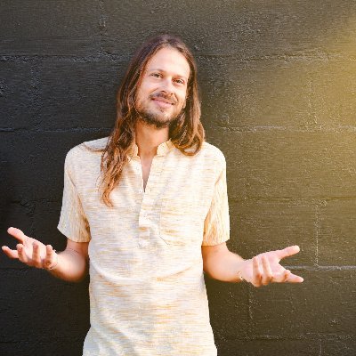 Vedic Astrologer, Kriya Yoga Teacher, Sanskrit reader. Predicted Jakarta floods, respiratory and economic problems for 2020, both Bitcoin tops of 2021, and more