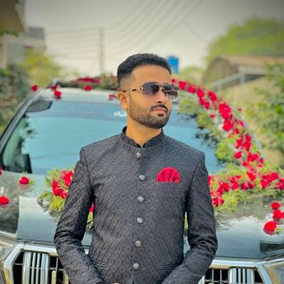 imwasiqmalik's profile picture. Radiology resident