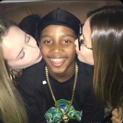 BiqElvis's profile picture. 