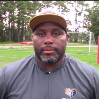 EJ Daniels sr. | SJV ‘78 | proud Glassboro State alum | father, son, husband, unc. | NJ Sports analyst 🏈🏀🤼♂️ | @ecp2025 analyst/reporter |