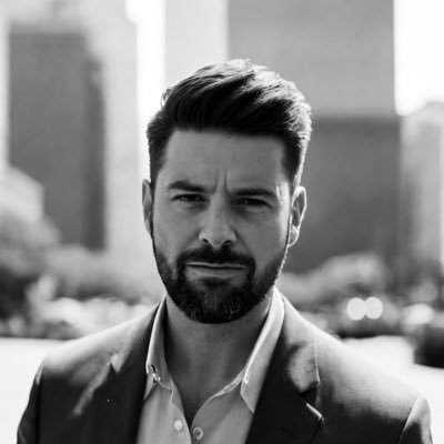 Strategic Account Director @Hootsuite, ex @PublicisGroupe | #saas #communication #digital #socialmedia #PSG #StadeFrancaisParis | alumni @iscom @uvsq