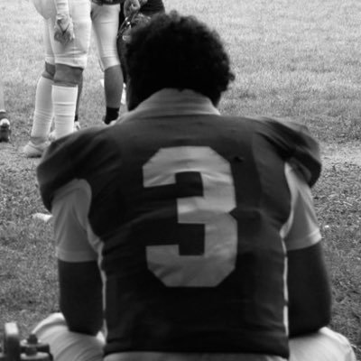 6’2 210 | QB | Richview Collegiate Institute | C/O 2025 🇨🇦 2026 🇺🇸| Email - isaiah2006jones@gmail.com