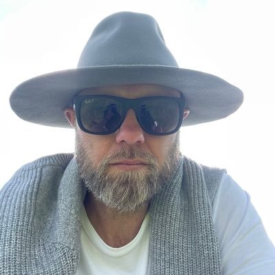 My daughters, cricket, coaching, @tool, metal, @tigers baseball, @LUFC, cycling, tennis. 🇦🇺 🇬🇧