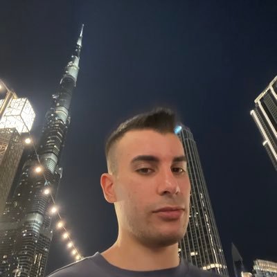 emirturgut0's profile picture. 